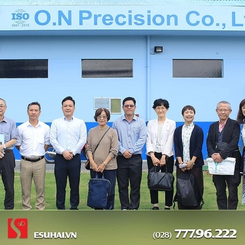V.N.T VIETNAM welcomes the delegation of Vietnam - Japan Future Research Association