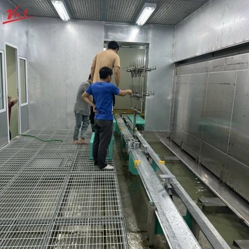  DÂY CHUYỀN SƠN KIỂU BÀN XOAY 